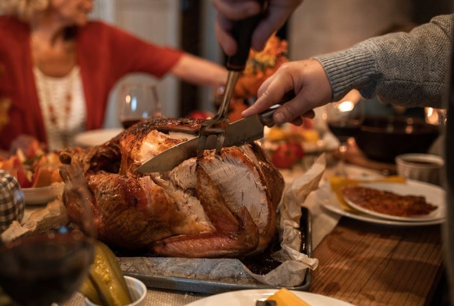 Plain edge knife cuts perfectly in carving the turkey.